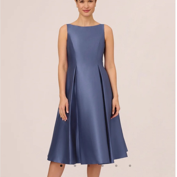 Wedding or Special Occasion Dress - Picture 2 of 4